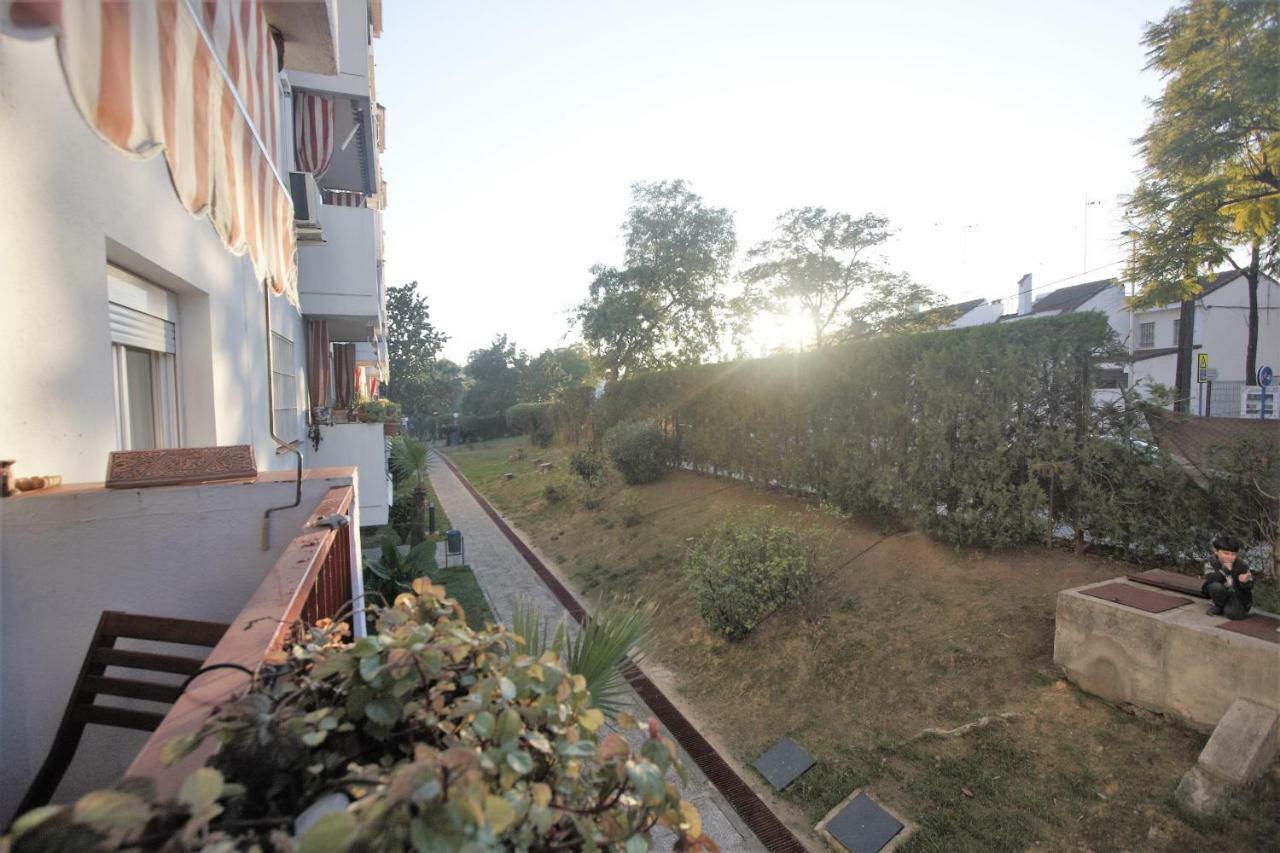 Bonito Apart. Con Parking Y Piscina Mairena del Aljarafe Exterior foto