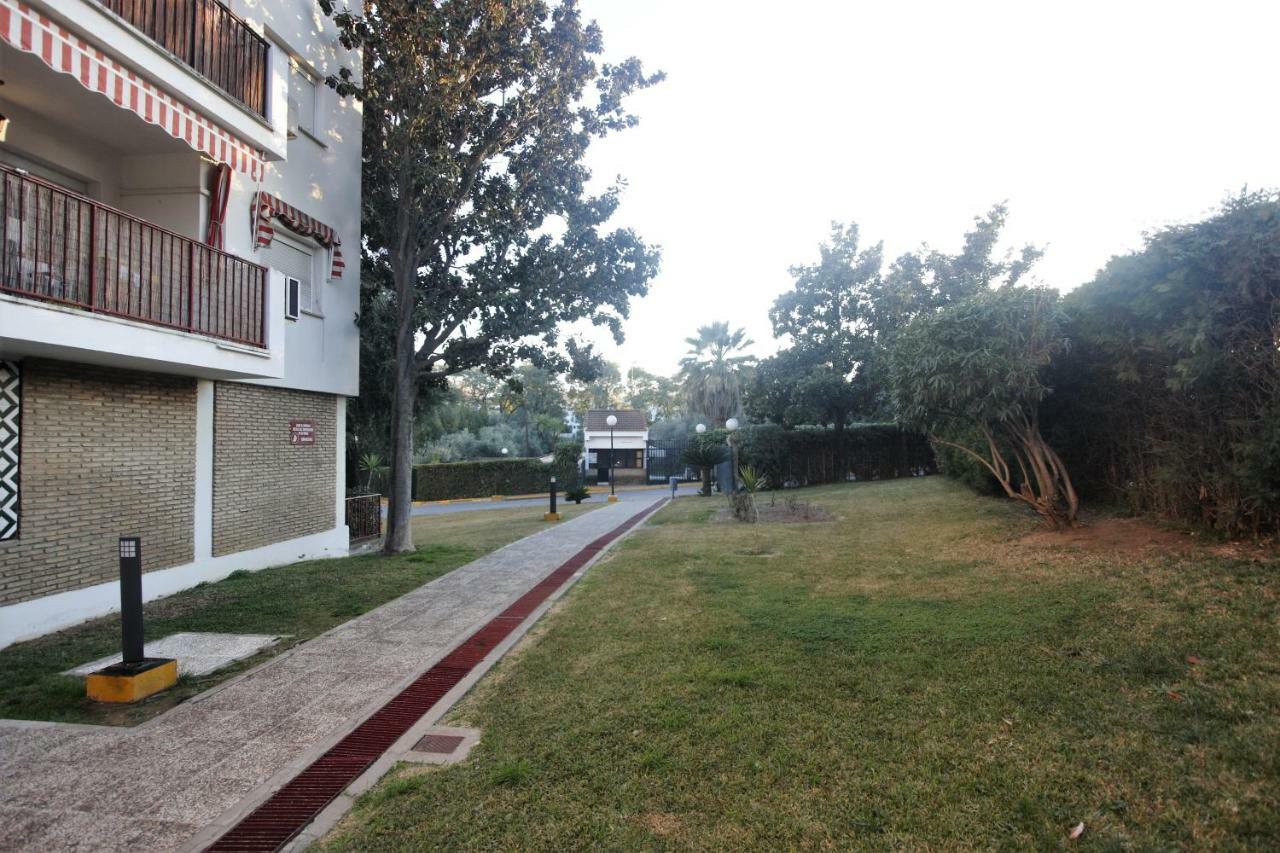 Bonito Apart. Con Parking Y Piscina Mairena del Aljarafe Exterior foto