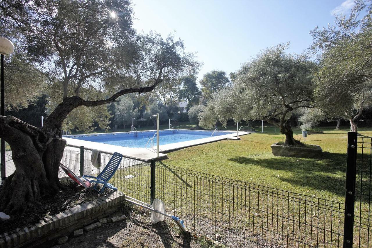 Bonito Apart. Con Parking Y Piscina Mairena del Aljarafe Exterior foto